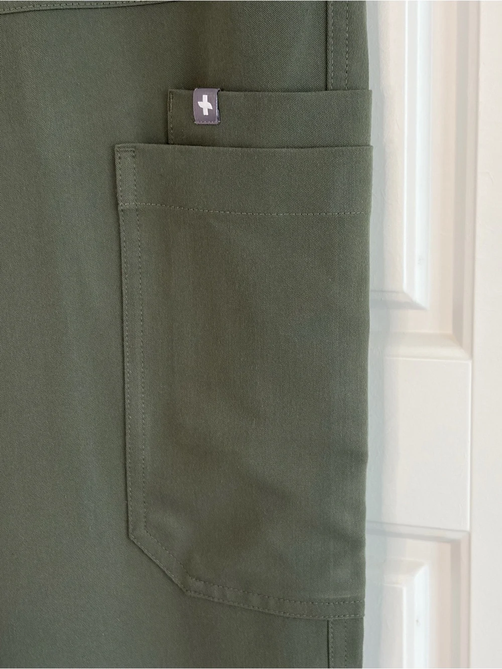 FIGS Technical Collection Cairo Cargo Scrub Pants Army Green Size Large Tall